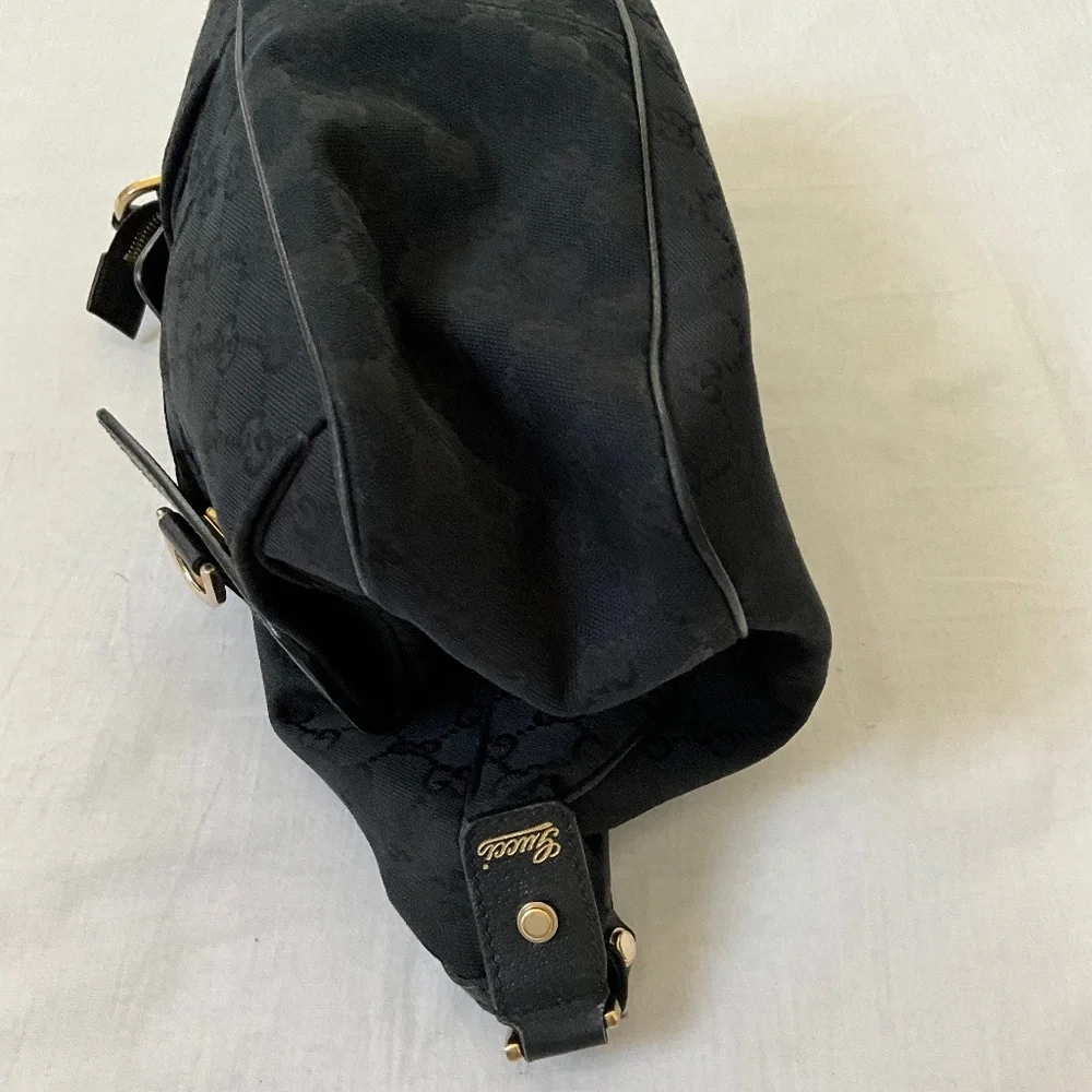 GUCCI Vintage GG Canvas Abbey D-Ring Pocket Hobo Black